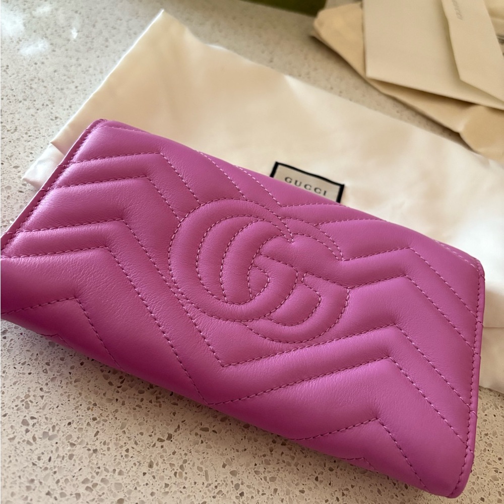 -SOLD- Gucci GG continental Wallet in candy pink - Picture 2 of 12